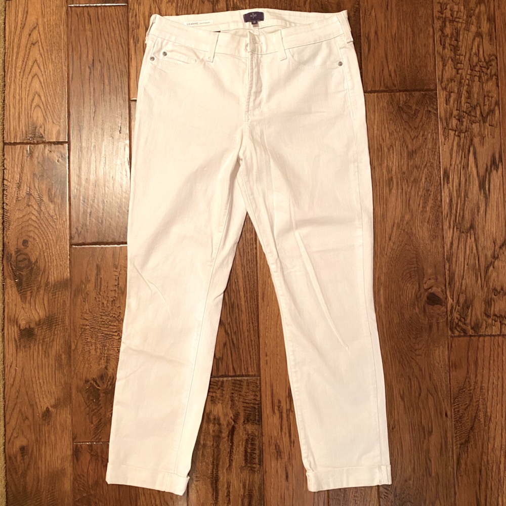 NYDJ White Boyfriend Jeans ☀️